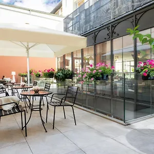 https://legend-hotel.krakowhotelspoland.com