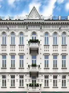 Residence St. Andrew'S Palace Warsaw 4*,