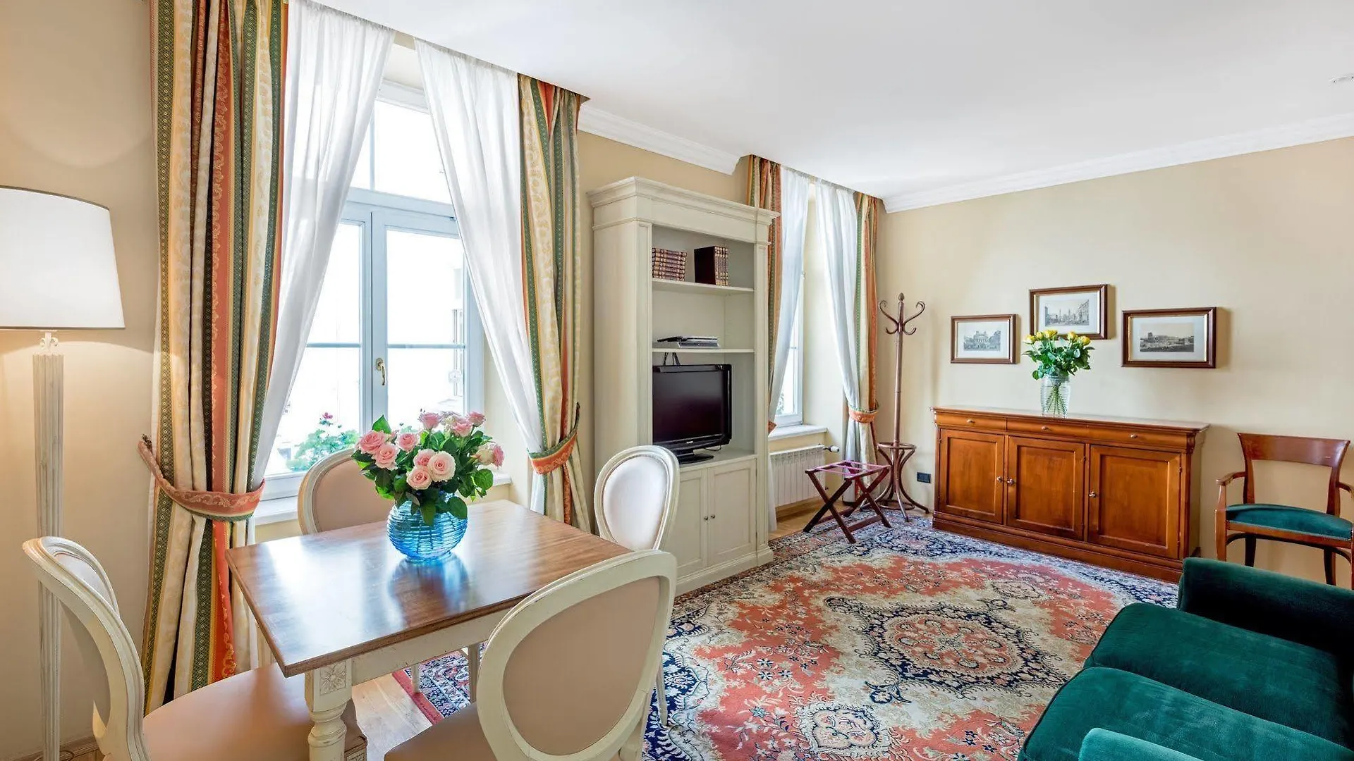 Residence St. Andrew'S Palace Varsavia 4*,  Polonia