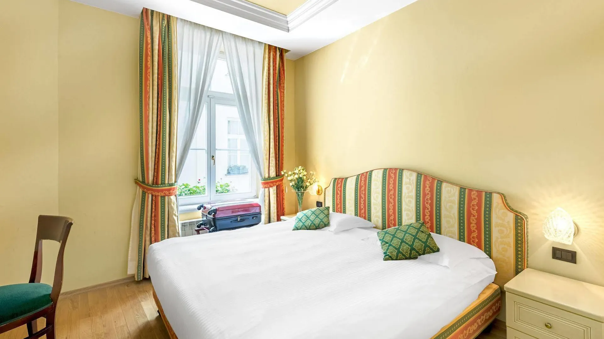 Residence St. Andrew'S Palace Varsavia 4*,